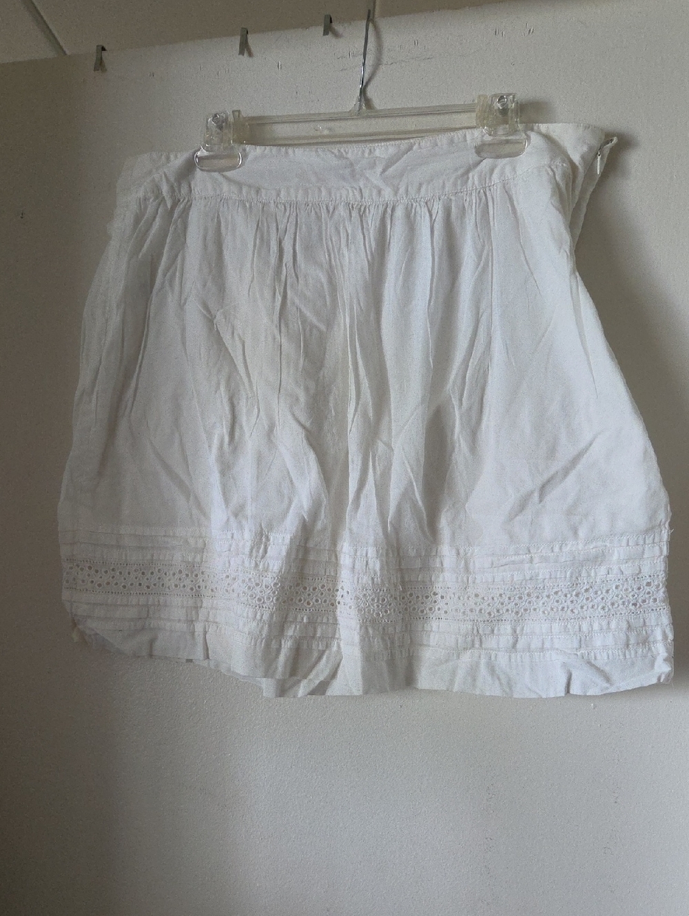 Loft Women’s White Crochet-Trim Cotton Skirt